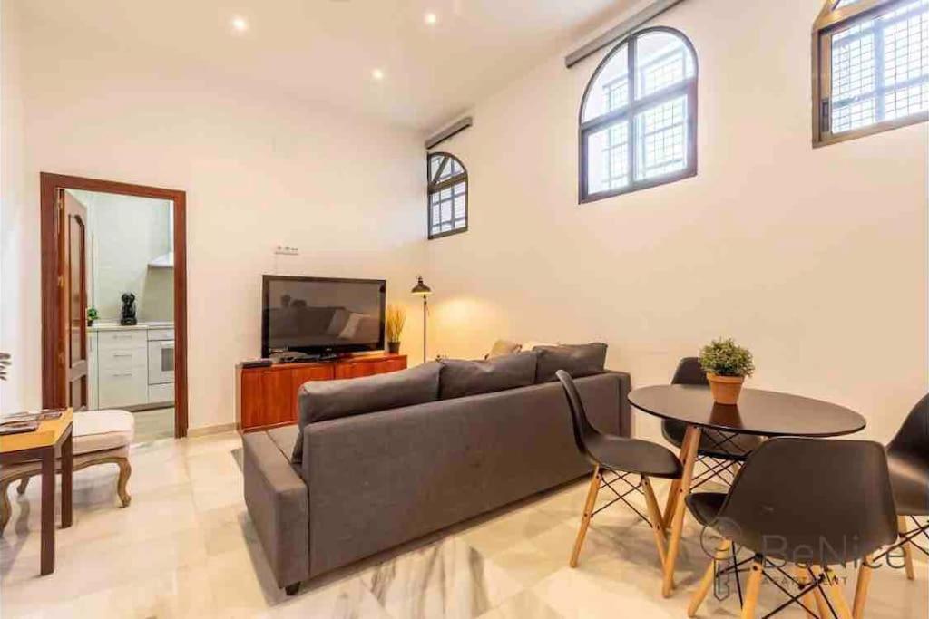 Luxury Apartamento Sevilla Centro -Triana מראה חיצוני תמונה